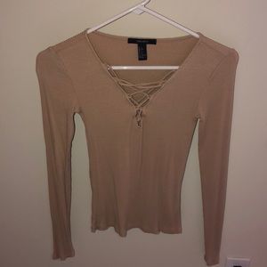 Long sleeve tight shirt